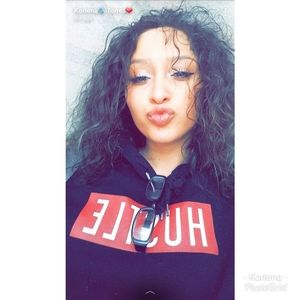 Meet your Posher, Koriena